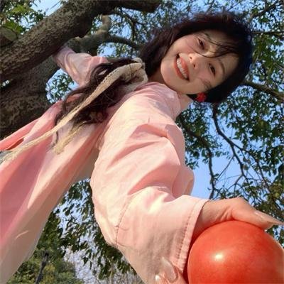 闪亮的眼睛海报